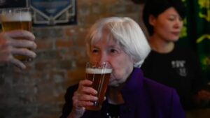 Yellen20beer_id_b8a059ca-6d27-467c-aaaf-7bee1b13ffeb_size975.jpg