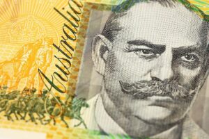 macro-of-aussie-100-note-8615104_Large.jpg