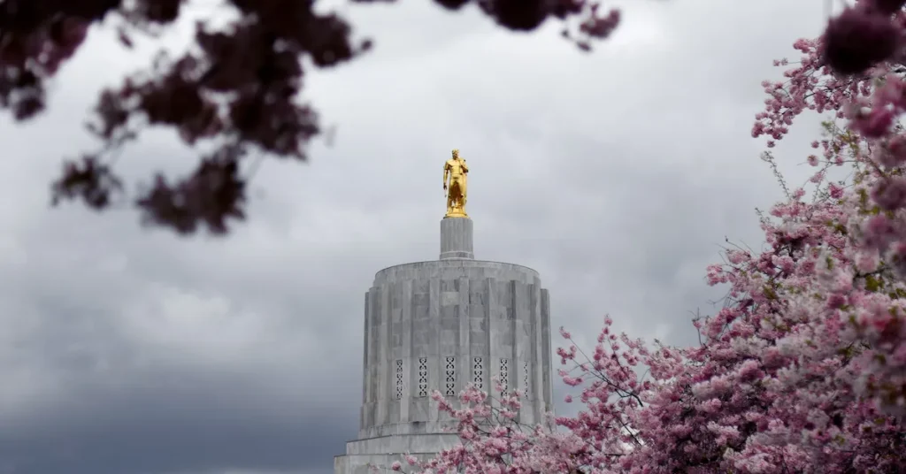 Oregon-State-Capitol-Bitcoin-Legislation.webp.webp