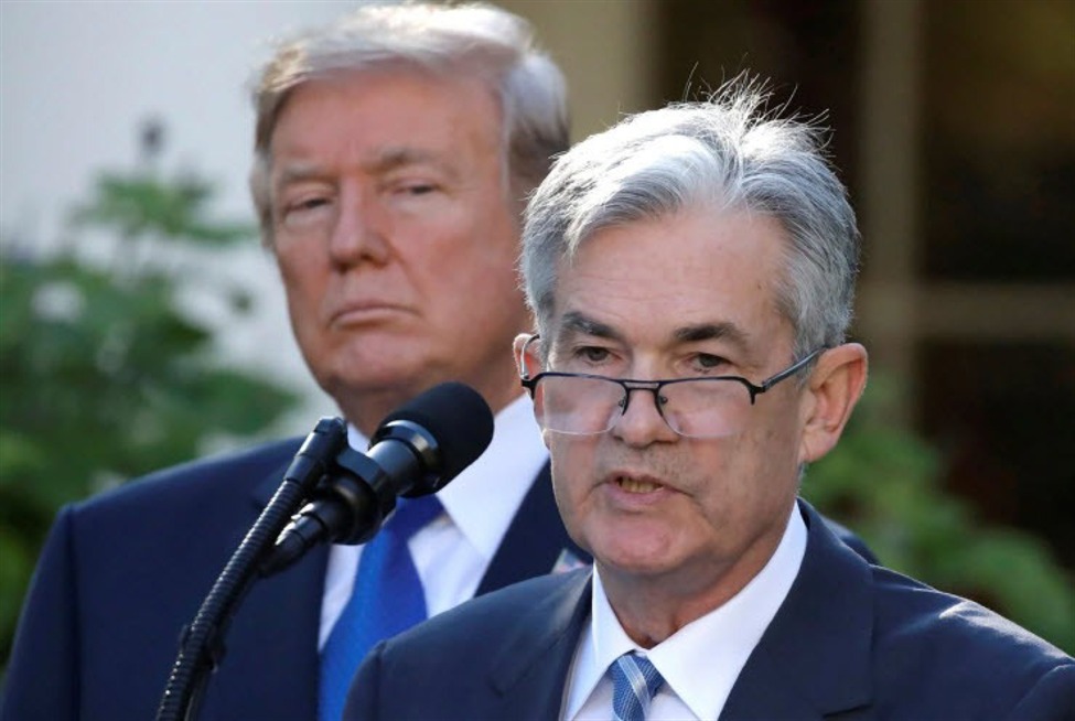 Trump20watching20over20Powell_id_38657cc8-1b27-4a91-b361-f3545d2836e9_size975.jpg