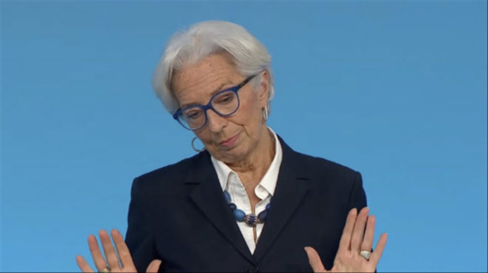 Lagarde20hands_id_c08fbd92-d175-4d0d-afad-8c3db7a43020_size975.jpg
