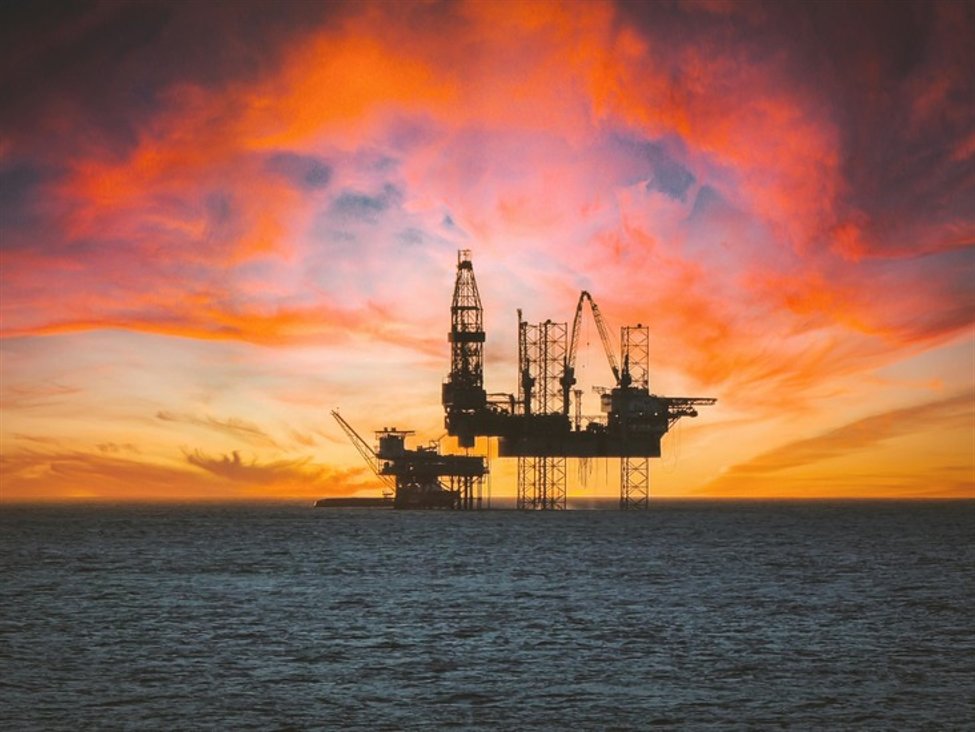 oil_id_646aa400-cb3c-49b4-9dc0-d6702ebd9fc3_size975.jpg