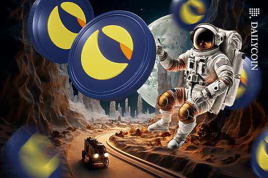 terra_luna_good_thumbs-up_space_Web-530x353.jpg