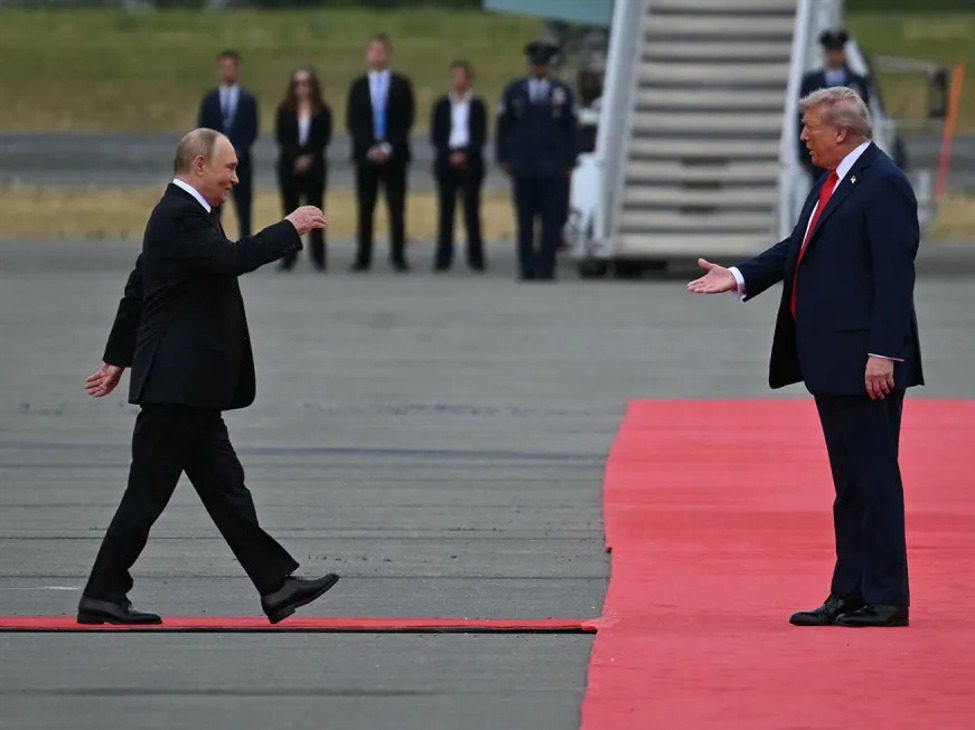 Putin20Trump_id_93de951c-0d71-4c33-87ea-3b99578e10d6_size975.jpeg
